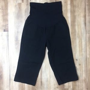 Motherhood Maternity Crop 3/4 Pants Secret Belly M